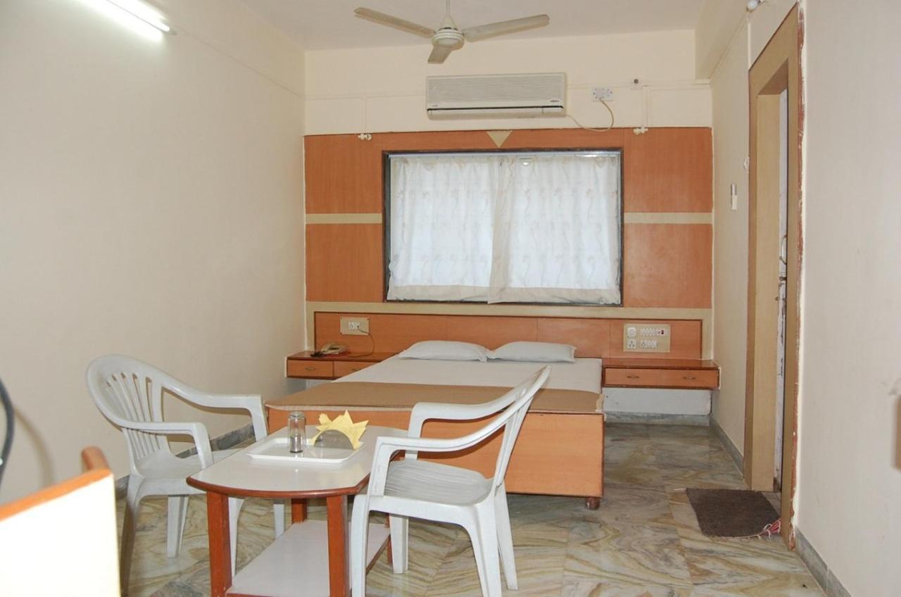 Hotel Sangram Palace Shirur Zewnętrze zdjęcie