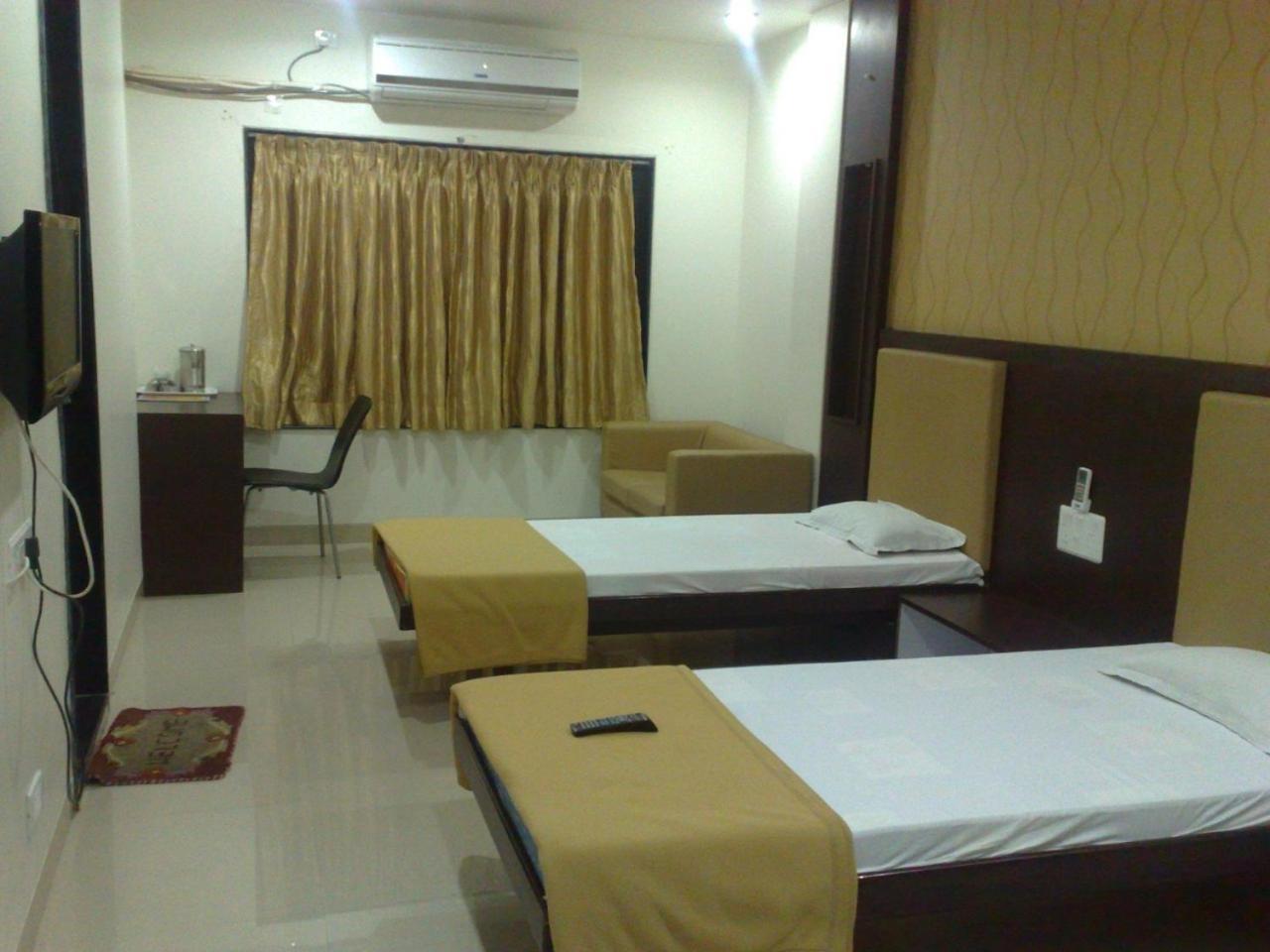 Hotel Sangram Palace Shirur Zewnętrze zdjęcie